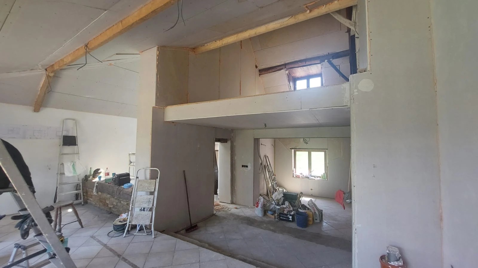 Rénovation maison à Bruxelles - finition parquet et baies vitrées